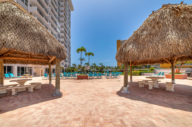 Building Photo - 405 N Ocean Blvd