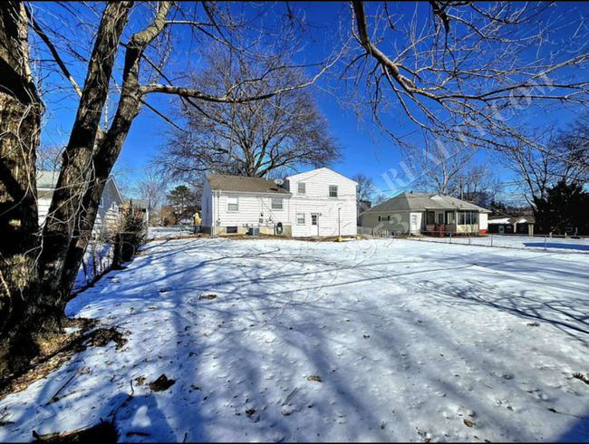 Building Photo - FANTASTIC 3 Bed 2 Bath Home in Overland pa...