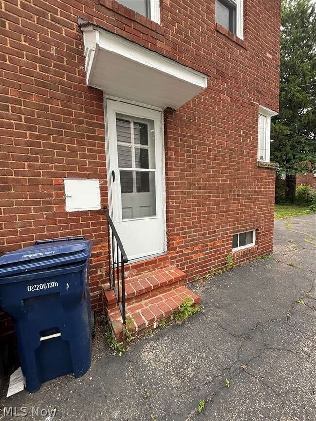 Building Photo - 3830 Berkeley Rd