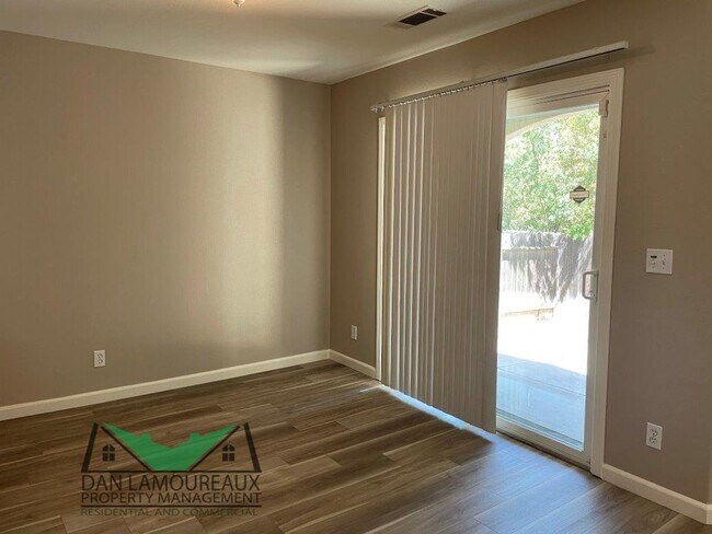 Building Photo - Freeman Street Duplex