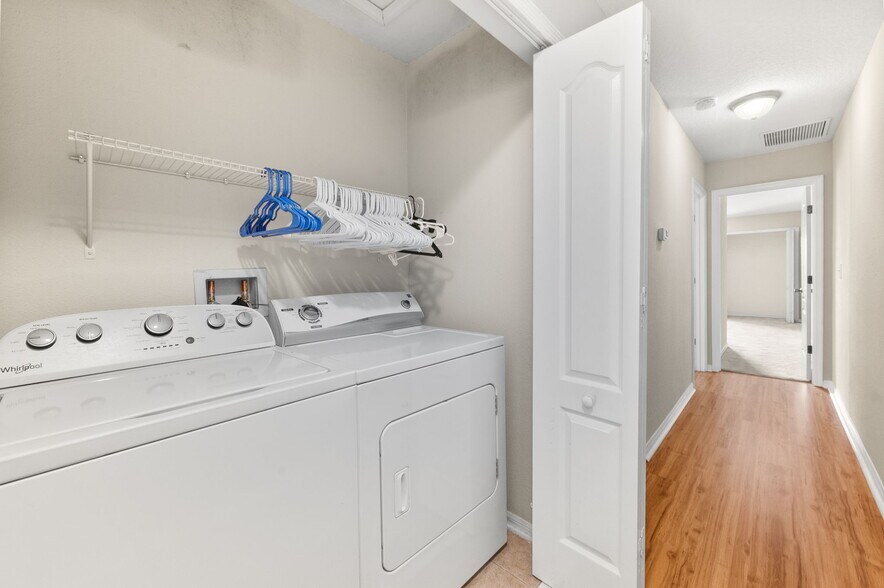Building Photo - 467 Cabernet Pl