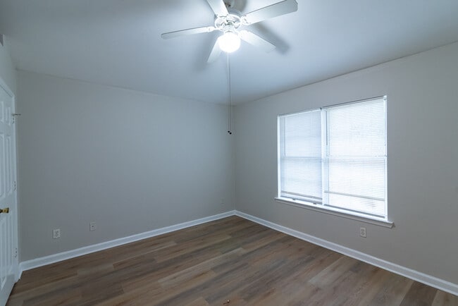 Building Photo - 285 E Harrison St