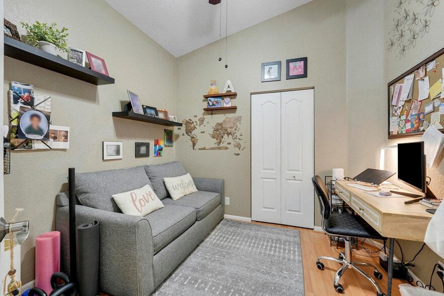 Building Photo - 5959 Durango Dr