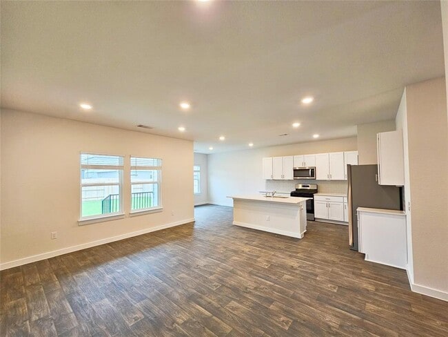 Building Photo - 322 Merriman Rd