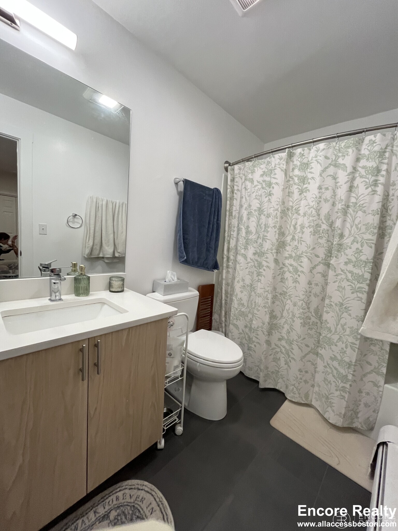 Building Photo - 833 Beacon St