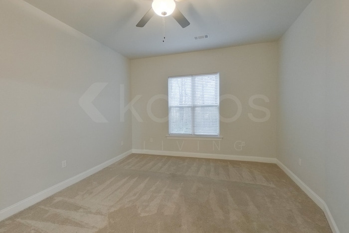 Building Photo - 4847 E Dacha Ln
