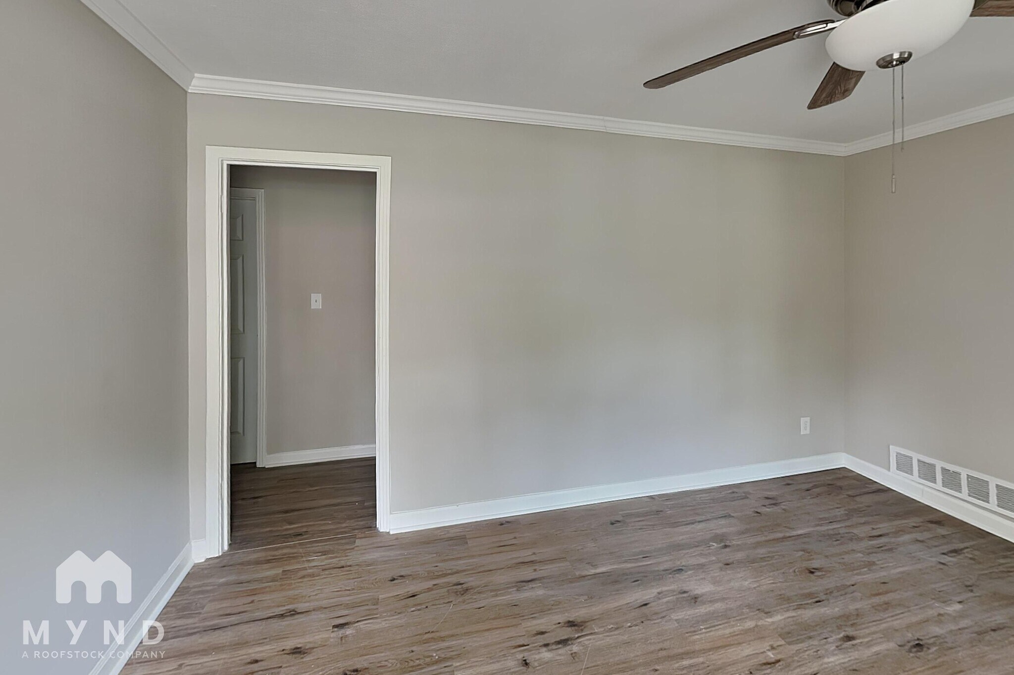 Building Photo - 6345 Oakview Ln