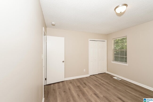 Building Photo - 3814 Mars Ave