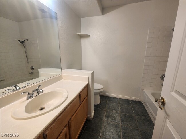 Building Photo - 908 Alta Oaks Dr