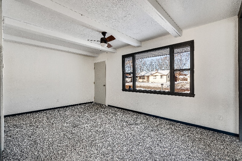 Building Photo - 731 E Division St