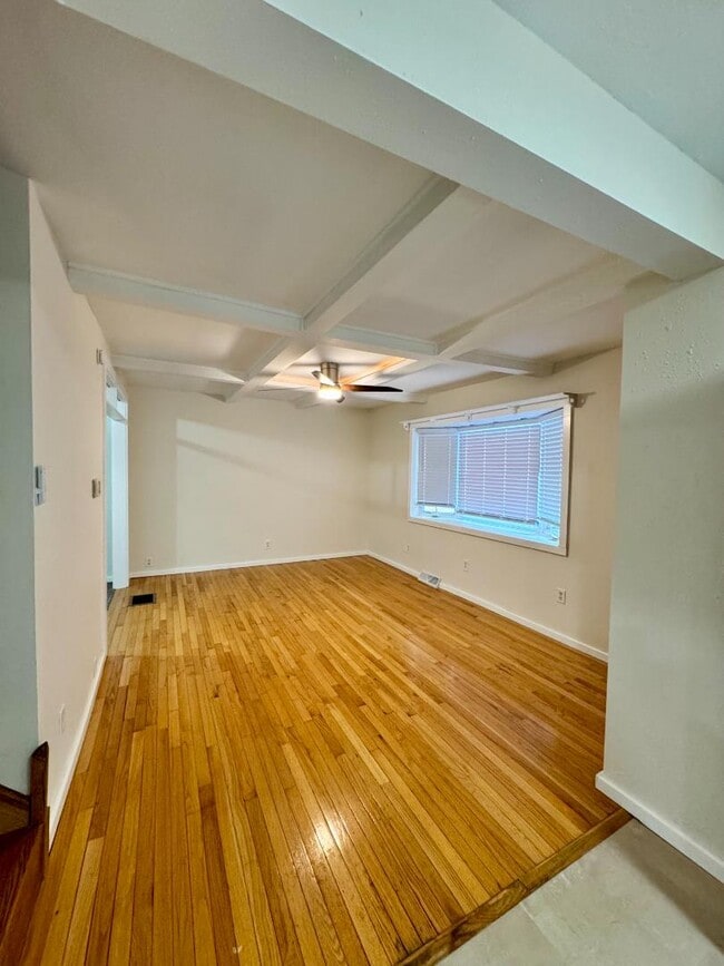 Building Photo - 620 Kirkwood Ave