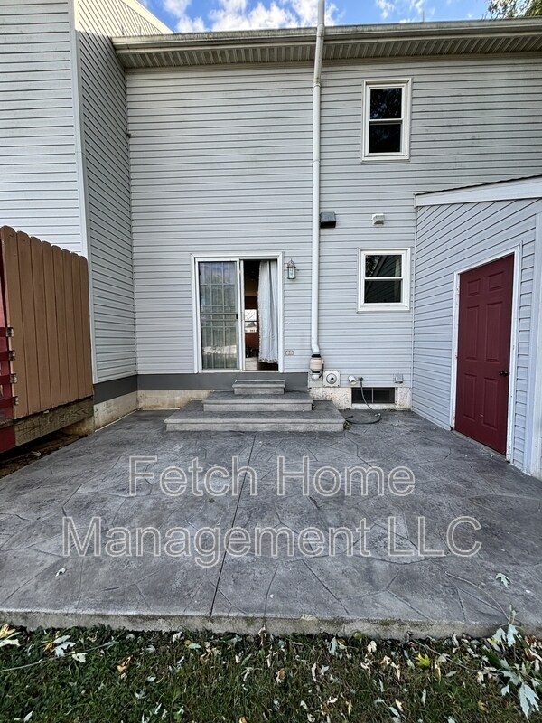 Building Photo - 143 Northwood Ct