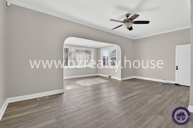 Building Photo - 1232 Walbridge Ave