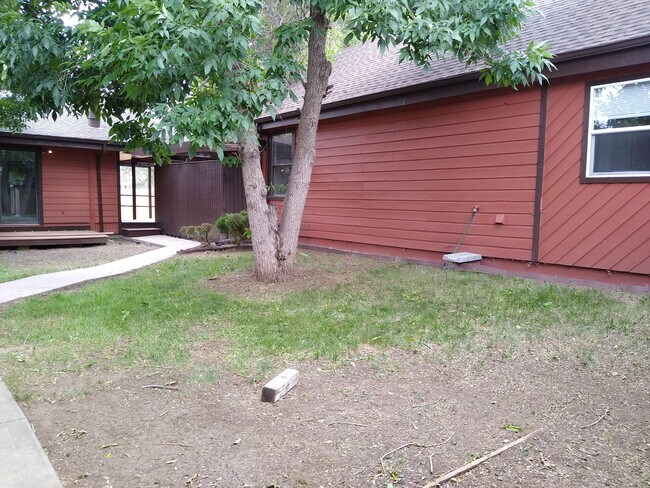 Building Photo - Available Now! Lakewood 2 Bed 2 Bath Duplex w/ Garage and Large Fenced Yard