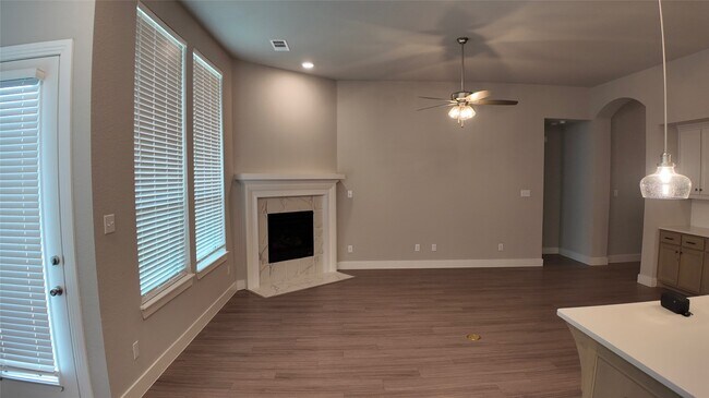 Building Photo - 512 Brockwell Bend