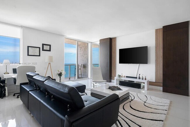 Building Photo - 244 Biscayne Blvd