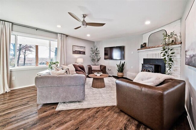 Building Photo - 9940 Kitty Rd