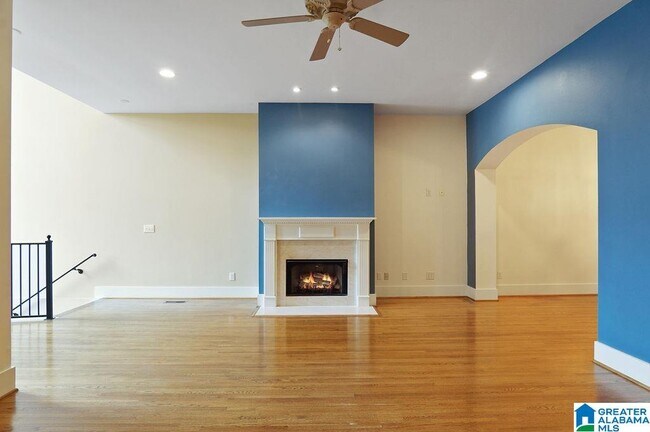 Building Photo - 2081 Eagle Ridge Dr