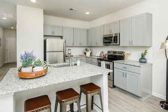 Building Photo - Covey Homes Dawson Ridge