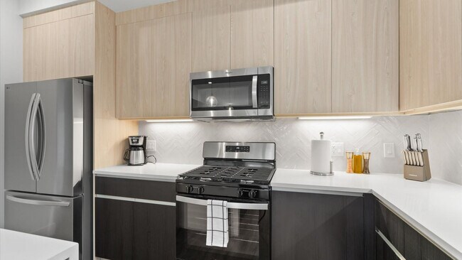 Building Photo - 5515 Humming Bird Ln