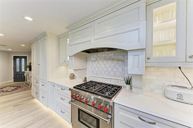 Building Photo - 4473 Gulf of Mexico Dr