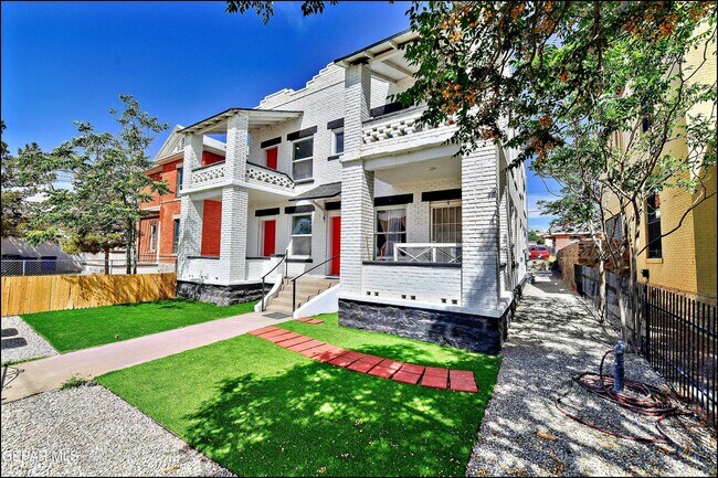 Building Photo - 615 Arizona Ave