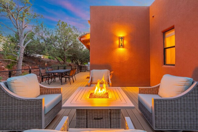 Building Photo - 30 Sycamore Canyon Rd