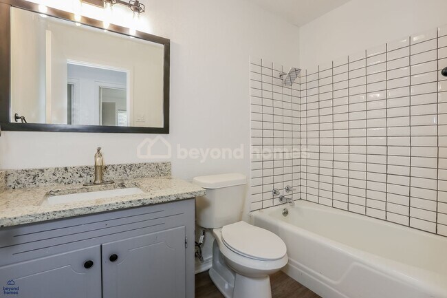 Building Photo - Charming Sherwood 3 BR Home with Fireplace & Big Yard