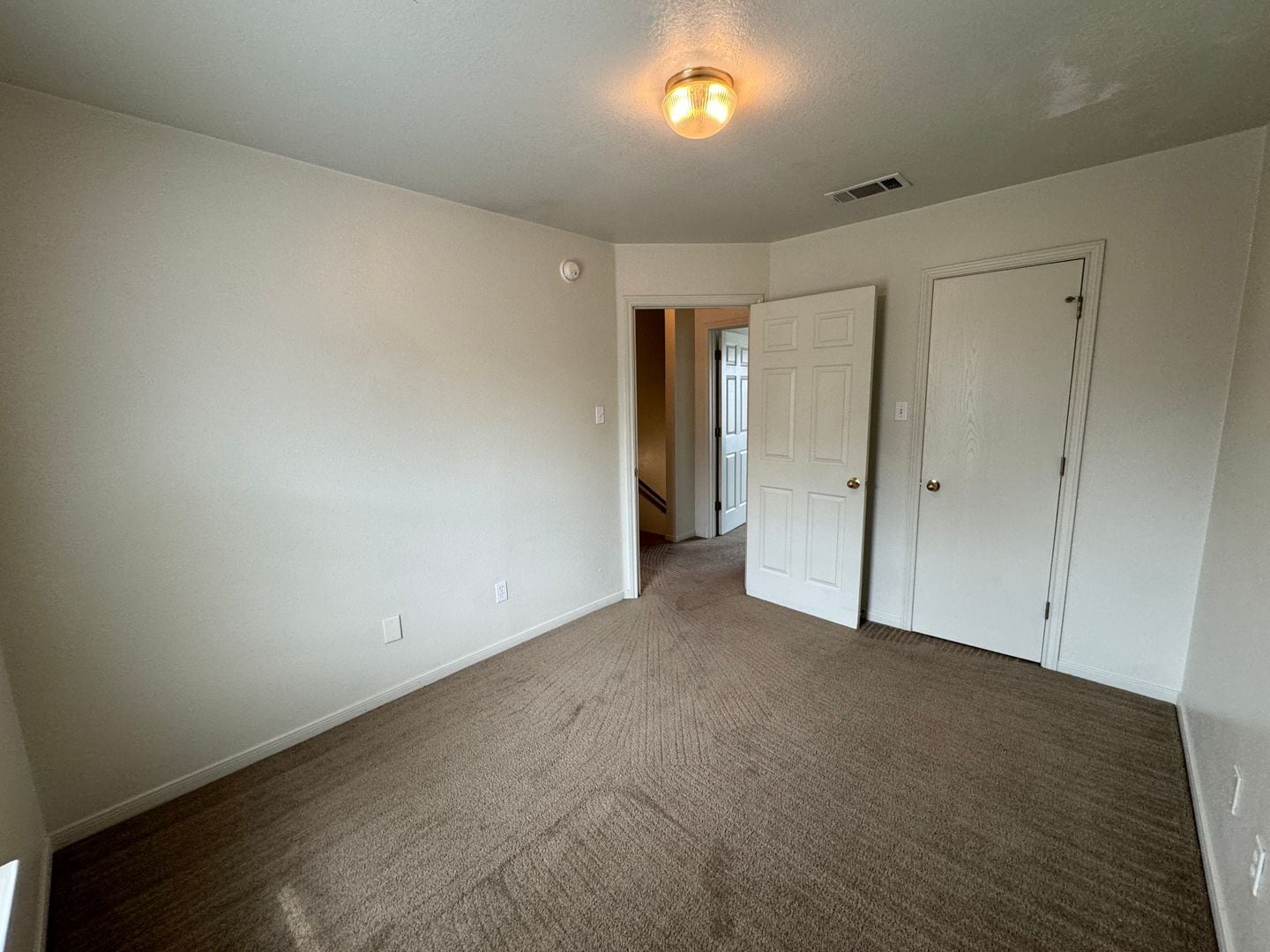 Building Photo - 404 Brittney Way