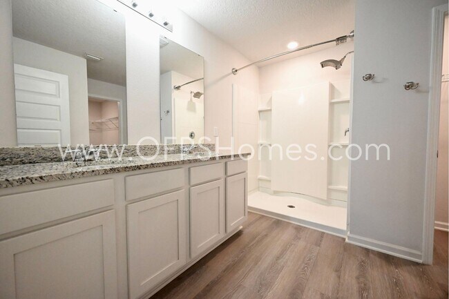 Building Photo - 4664 Honor Guard Wy