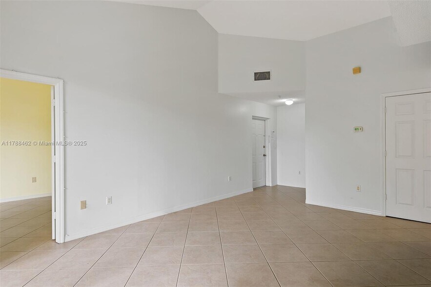 Building Photo - 7085 Nova Dr