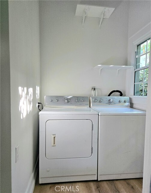 Building Photo - 908 Victoria Ave