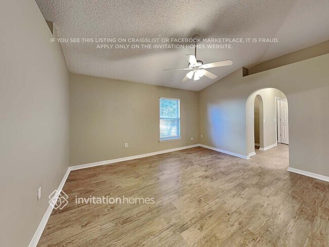 Building Photo - 3401 Volley Ct