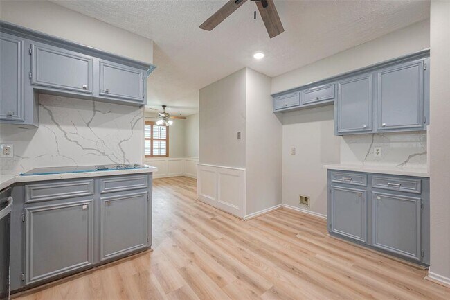 Building Photo - 15511 Rana Ct