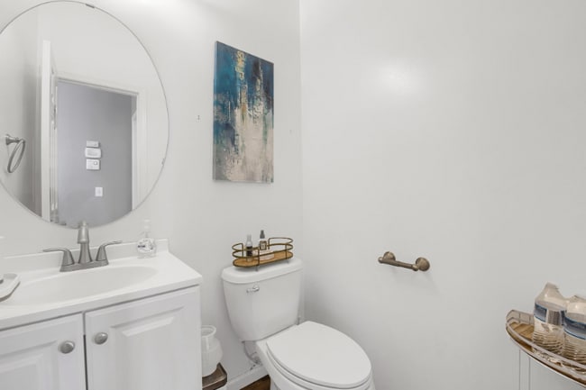 Building Photo - 3197 Arden Dr