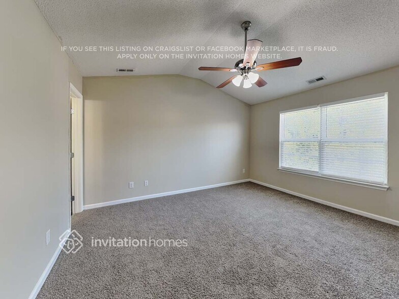 Building Photo - 301 Cline Falls Dr