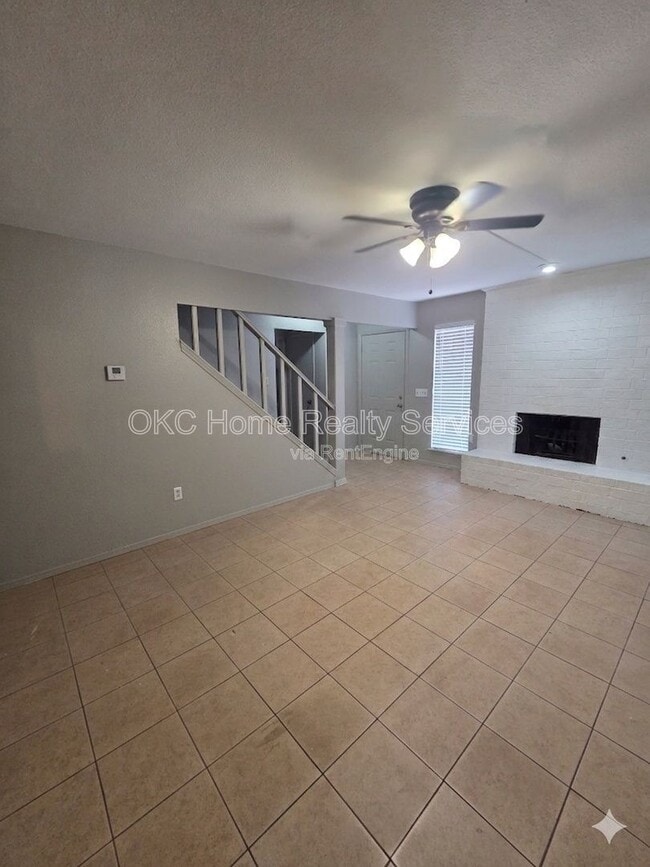 Building Photo - 6715 Lyrewood Ln