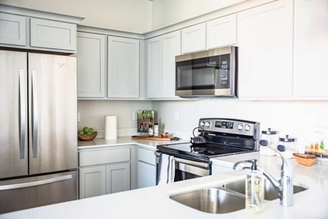 Building Photo - 3 Bed 2 Bath Condo in Lehi!!