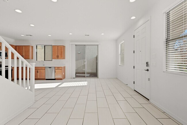 Building Photo - Three Bedrooms! Newer Neighborhood - convenient to 202!