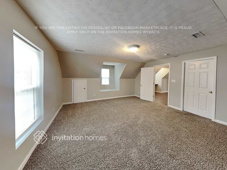 Building Photo - 115 Bright Star Cir