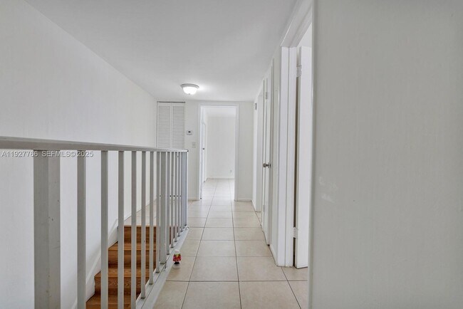 Building Photo - 4100 NW 16th Ave