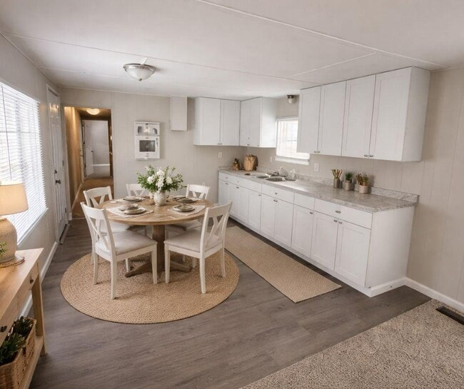 Building Photo - 239 Rose Wood Alley