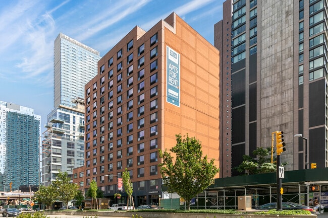 Building Photo - 2614 Jackson Ave