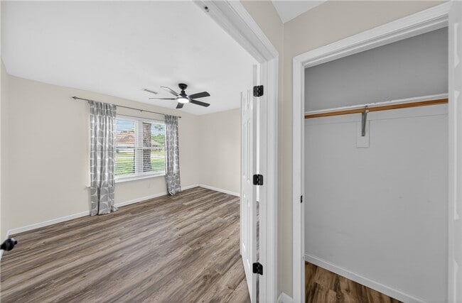 Building Photo - 903 Tyra Ln