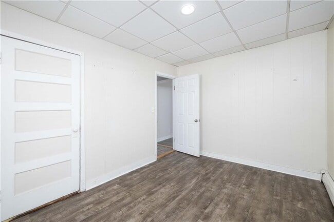 Building Photo - 156 Urban Ave