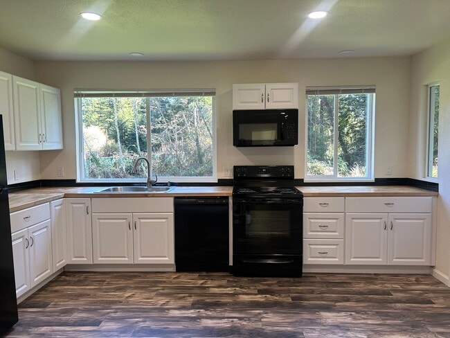 Building Photo - Pet Friendly ~ Rare Country Living Opportunity In Kneeland! 3 Bedroom, 1 Bathroom on 6 Acres