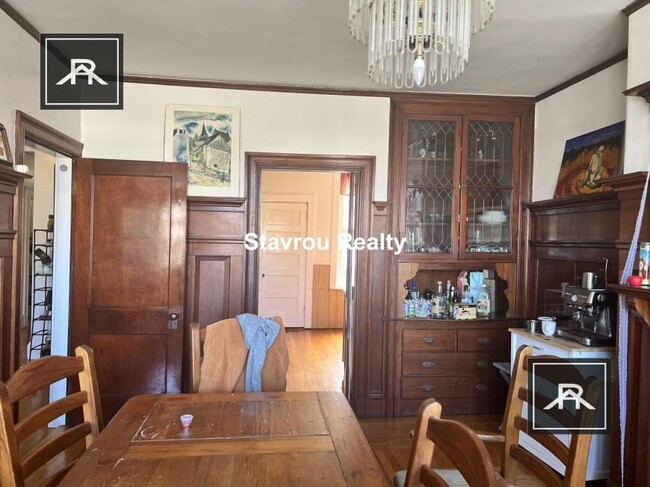 Building Photo - 3 bedroom in Brookline MA 02445