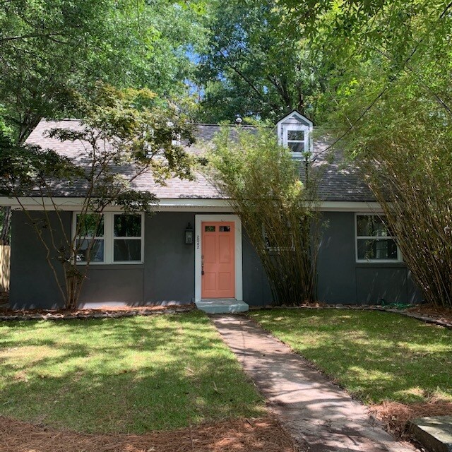 Building Photo - 2062 Medway Rd