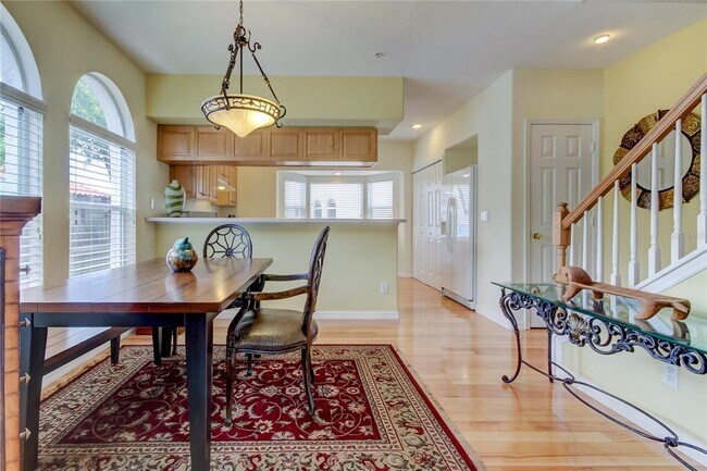 Building Photo - 1575 Pinellas Bayway S