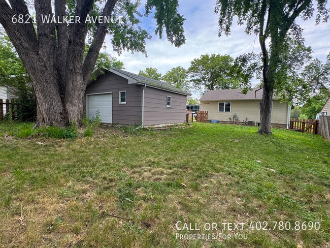 Building Photo - 6821 Walker Ave